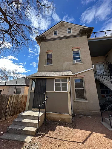 Ideal Urban Location for a Modern 1 Bed Apartment Photo 1
