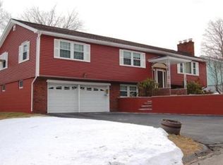 6 Cornish Rd, Methuen, MA 01844