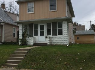 1101 26th St, Moline, IL 61265