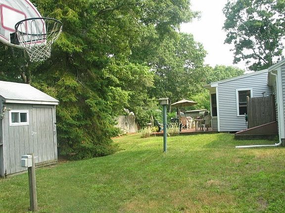 2nd image of 40 Raymond Ave