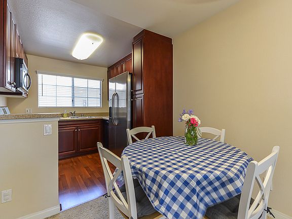 5th image of 21450 Burbank Blvd APT 318