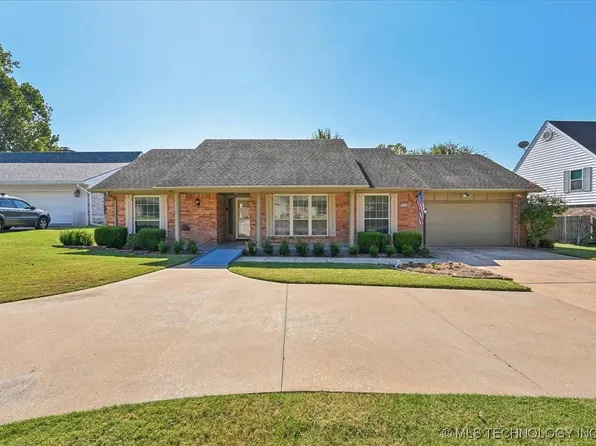 3620 E 70th Pl, Tulsa, OK 74136