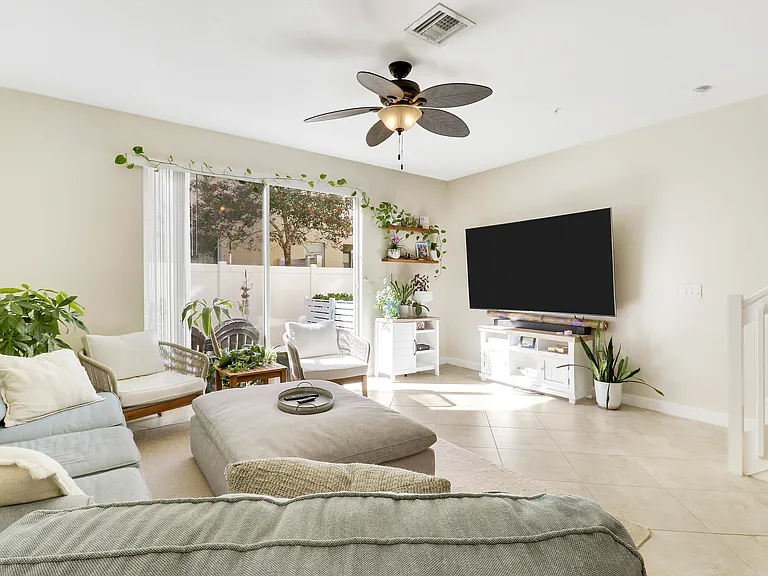 9504 SW Merlin Ct — Photo 15
