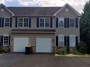 215 Cottage Ave, Horsham, PA 19044