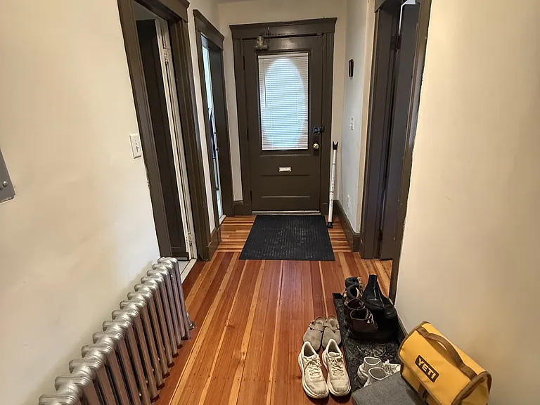 352 Main St #3 — Photo 4