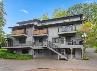 9 N 20th St, Hood River, OR