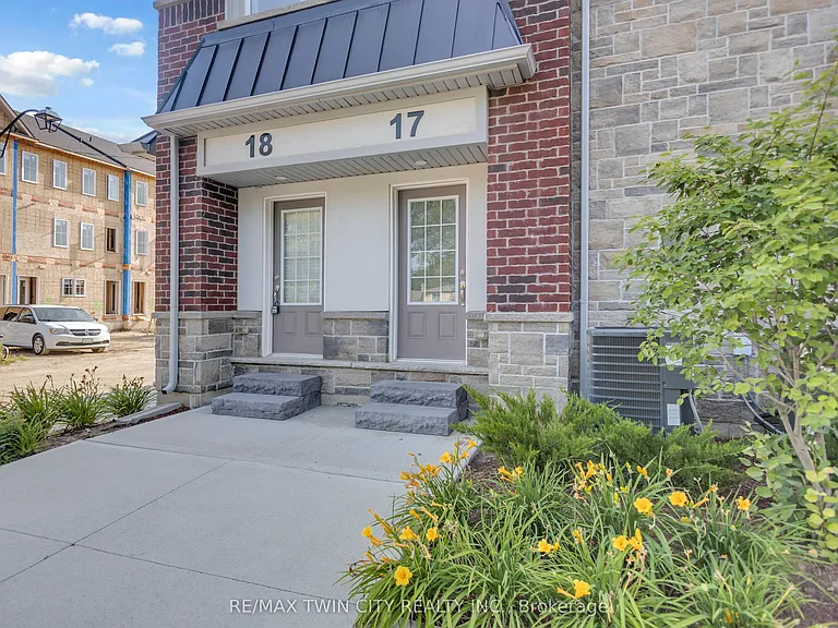 677 Park Rd N #17 — Photo 5
