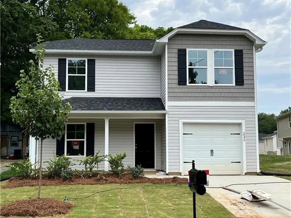 226 E Hemstead St, Lexington, NC 27292