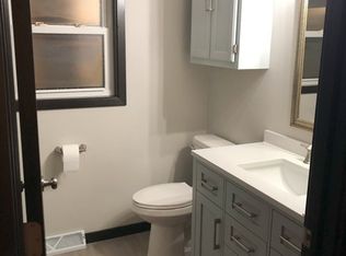 1320 Washington St, Little Chute, WI 54140