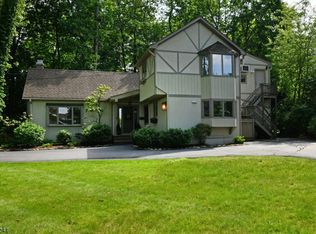 420 Farview St, Ridgewood, NJ 07450