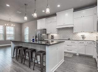 205 Windy Glen Dr, Decatur, TX 76234