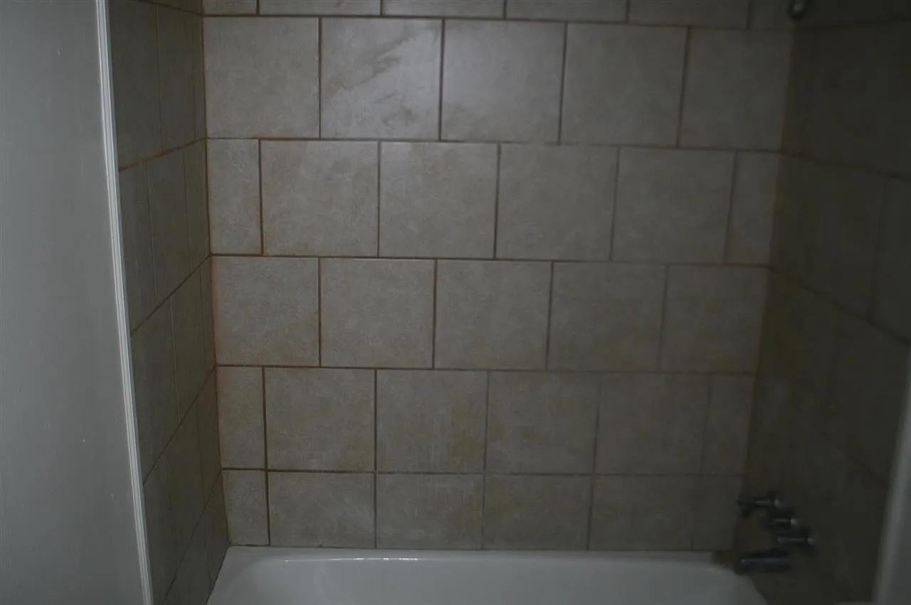 2 bed, 850 sqft, $725 — Photo 4