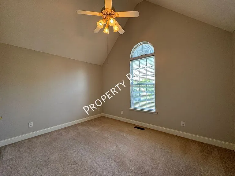 196 Blue Heron Dr — Photo 35