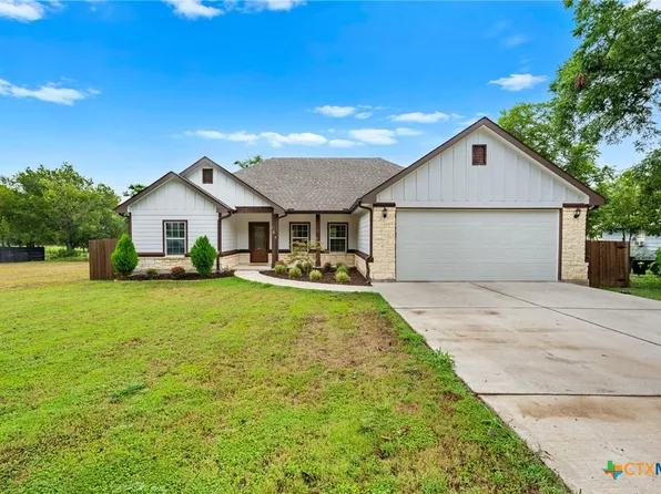 104 Bill St, Elgin, TX 78621