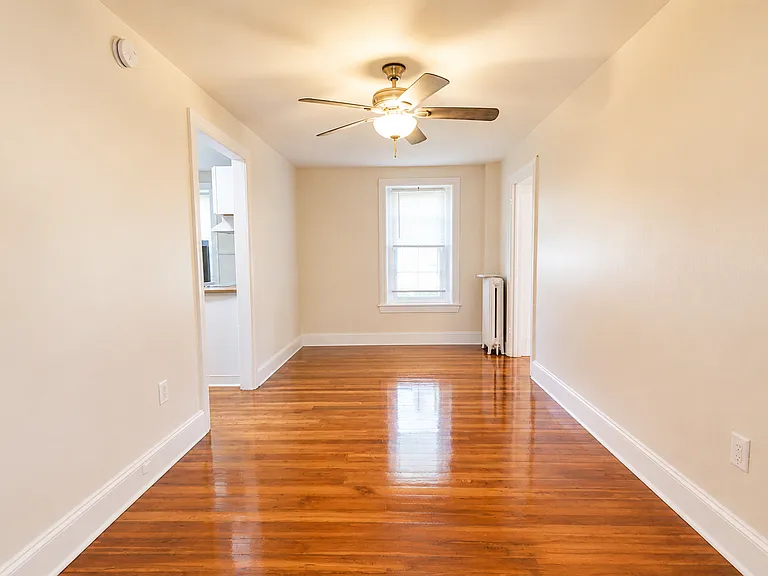 102 E Mount Airy Ave — Photo 5