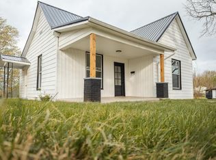 221 N 7th St, Central City, KY