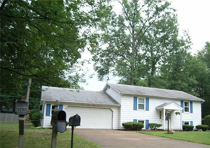 1st image of 789 Woodside Ave