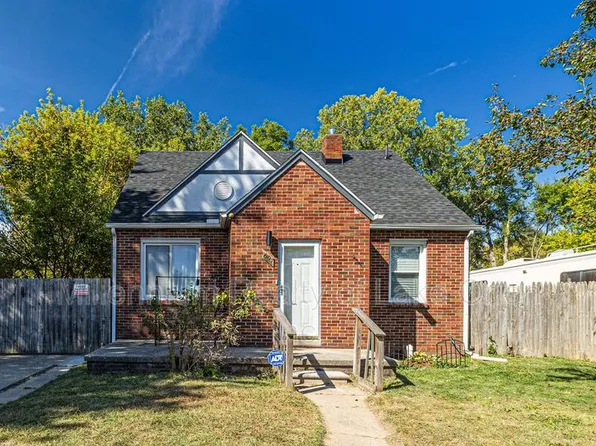 697 Lounsbury Ave, Pontiac, MI 48340