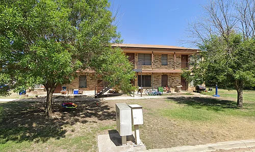 401 N 4th St #F Photo 1