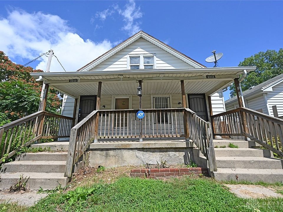 1st image of 3213-3215 E 5th St