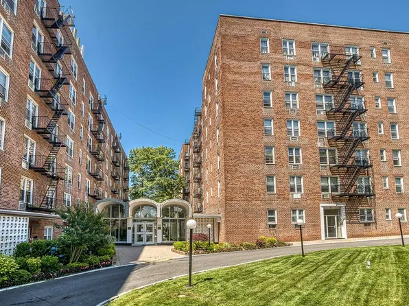 54-44 Little Neck Pkwy #6A, Queens, NY 11362