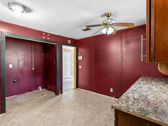 4th image of 416 Bud Rish Rd