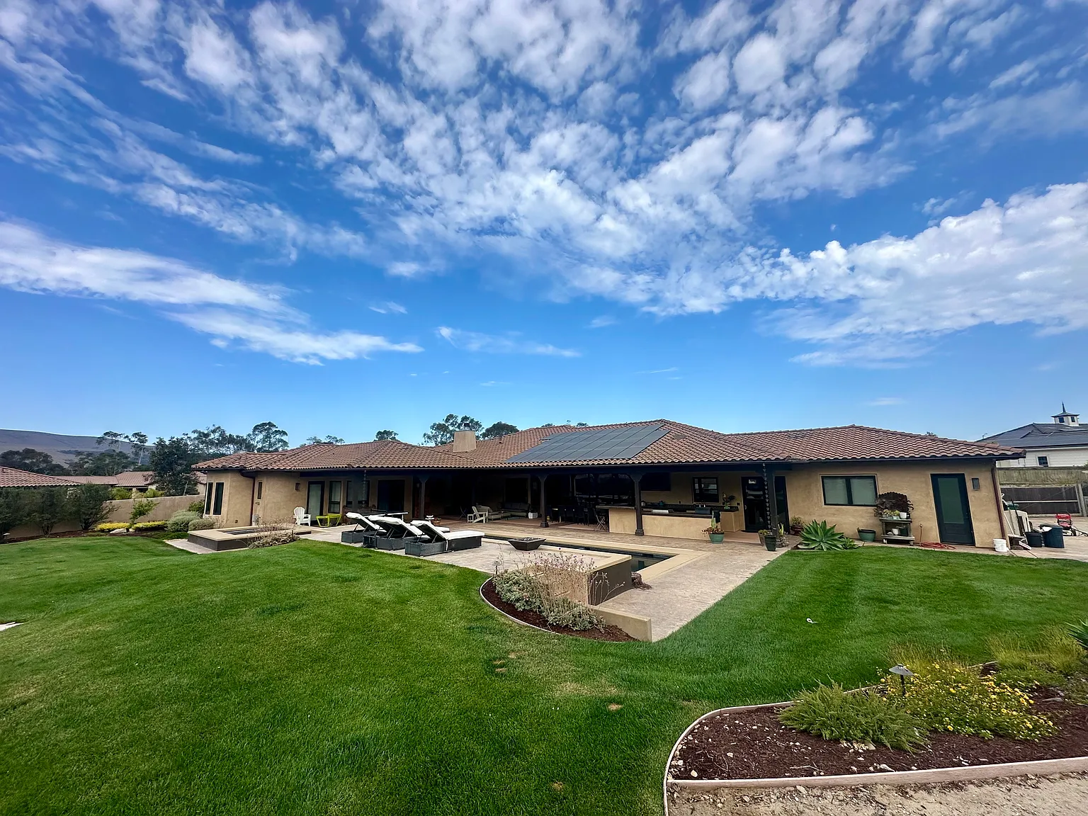 4 bed, 5200 sqft, $7,500 — Photo 4
