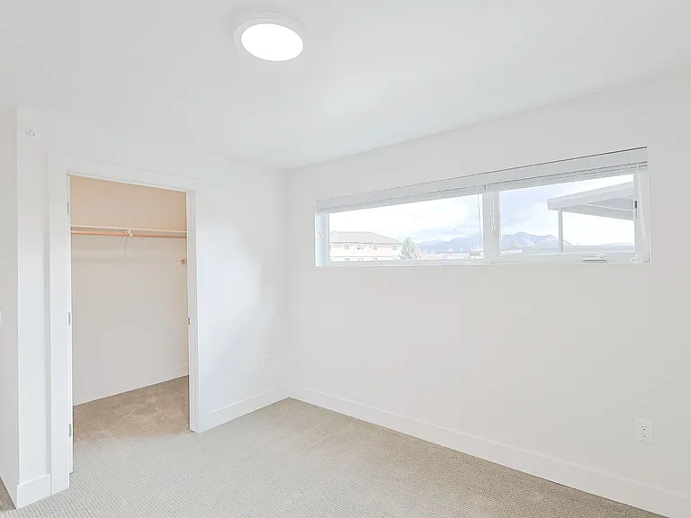 Nexus Point Apartments — Photo 40