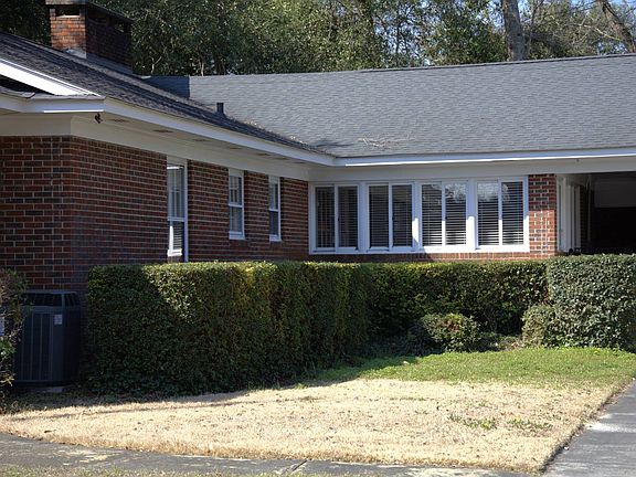 3rd image of 786 4th St E