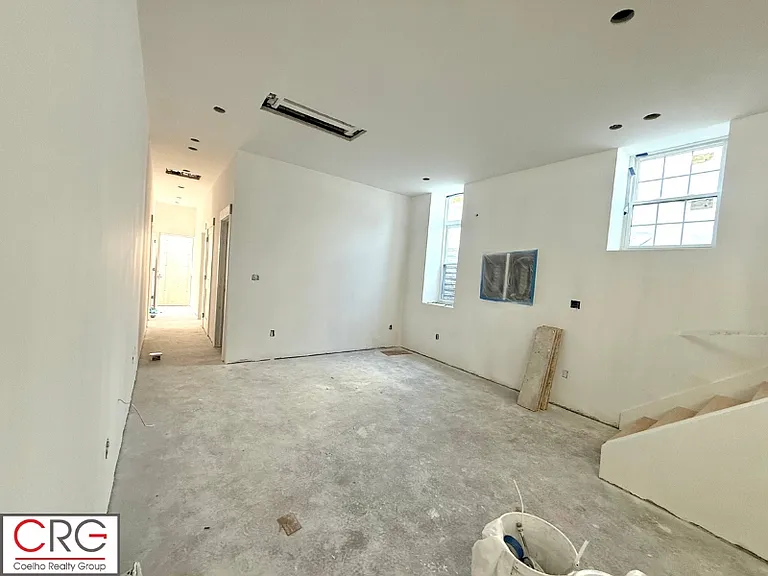 140 Summer St #1B — Photo 7