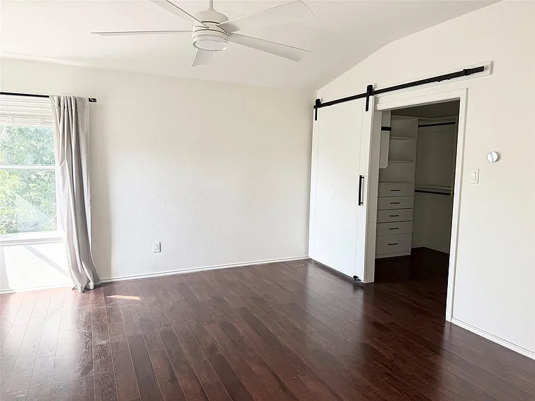 11715 Raymond C Ewry Ln — Photo 17