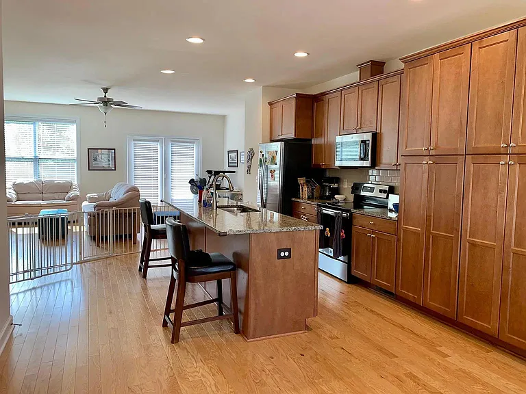137 Junction Ln — Photo 6