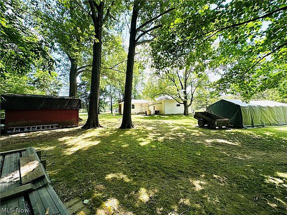 3rd image of 2695 Miller Graber Rd