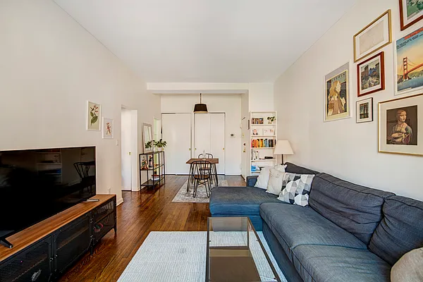 Rented by Compass | media 12