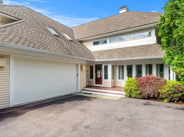 204 Country Club Way, Ipswich, MA 01938