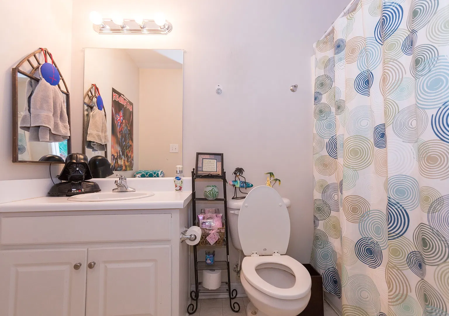 Cozy 3 bedroom house on Fourth street! — Photo 4