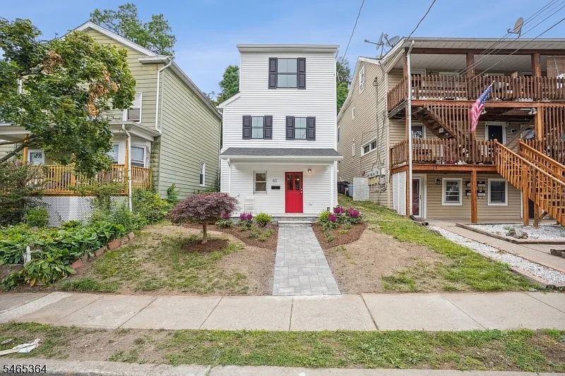 2 bed, 2.0 bath, $4,000 — Photo 2