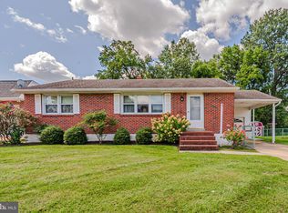 35 Dawes Dr, Newark, DE 19702