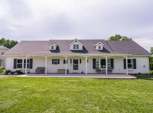 1007 E 1600th Rd, Lawrence, KS 66046