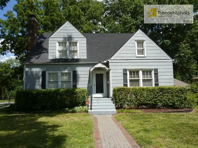 1st image of 107 NE Douglas St