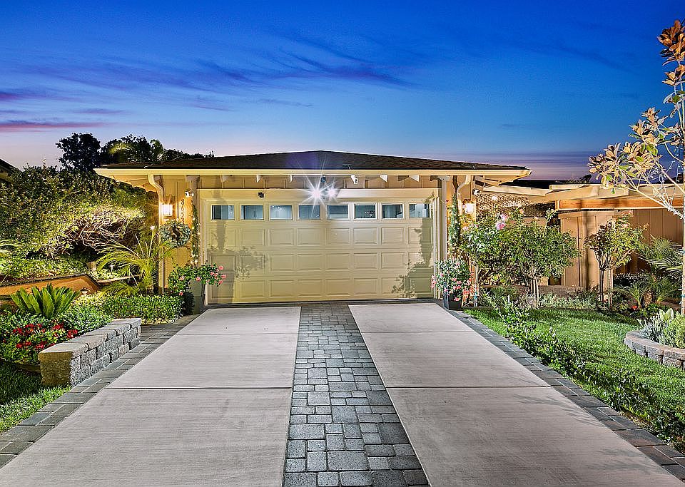 1st image of 8653 Circle R Valley Ln