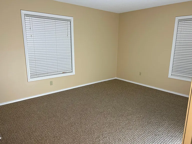 31 Woodsedge Dr #4B — Photo 14