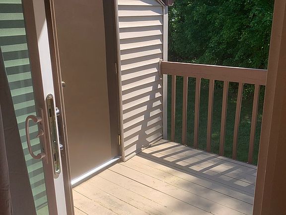 2nd image of 1310 Twin Circle Dr