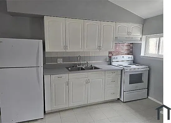 2 bed, $1,600 — Photo 1