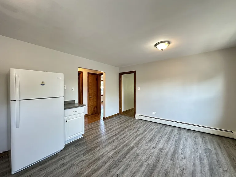 312 W 23rd Pl #3 — Photo 6