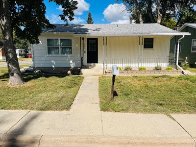2003 Goodrich Ave SE, Aberdeen, SD, 57401