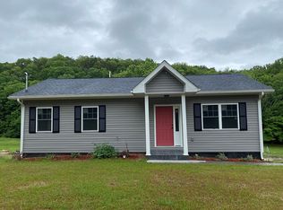 1562 Seneca Trl S, Peterstown, WV 24963