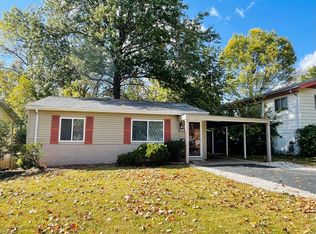305 Lindy Blvd, Ballwin, MO 63021