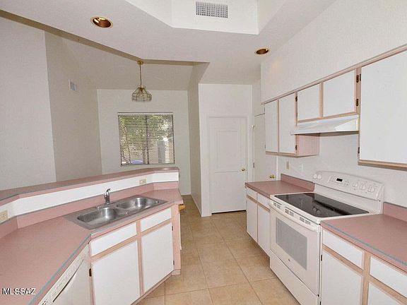 2nd image of 9972 E Placita De Las Palmeritas