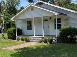 251 E North Railroad St, Clarkton, NC 28433